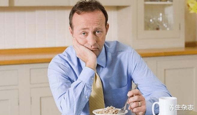 |多家医院呼吁：停止食用1“面食”，不想胃继续受伤，趁早撤下桌