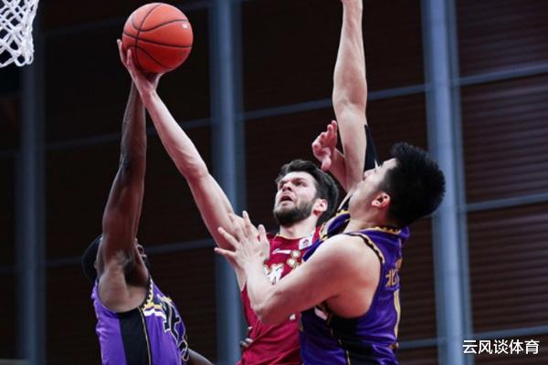 克拉克|即将离开CBA的4位外援：“库里替补”表现差，“伊朗大帝”没油了