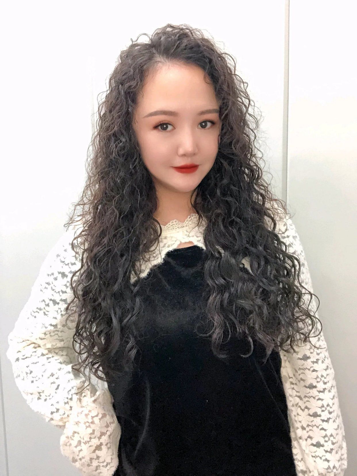 美容 女发别乱剪，小卷卷锁骨发波波头值得尝试，效果堪称完美