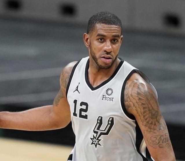 湖人队|签约！阿尔德里奇加盟湖人！再见篮网，再见哈登，湖人比你有地位