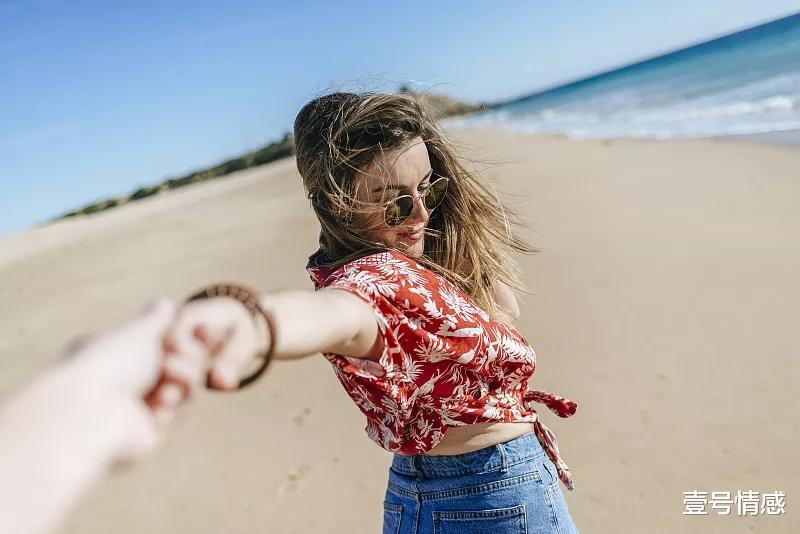 壹号情感|让女人深爱上你的小套路:三不争