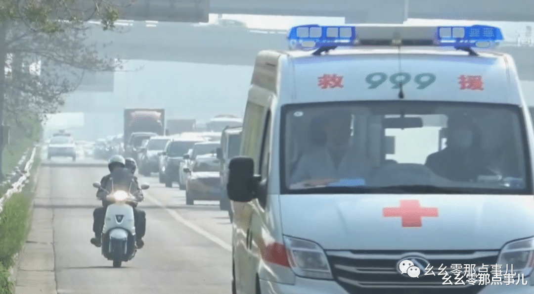 幺幺零那点事儿 京通快速上的“应急车道骑手”栽了！北京交警出手，记6分不谢