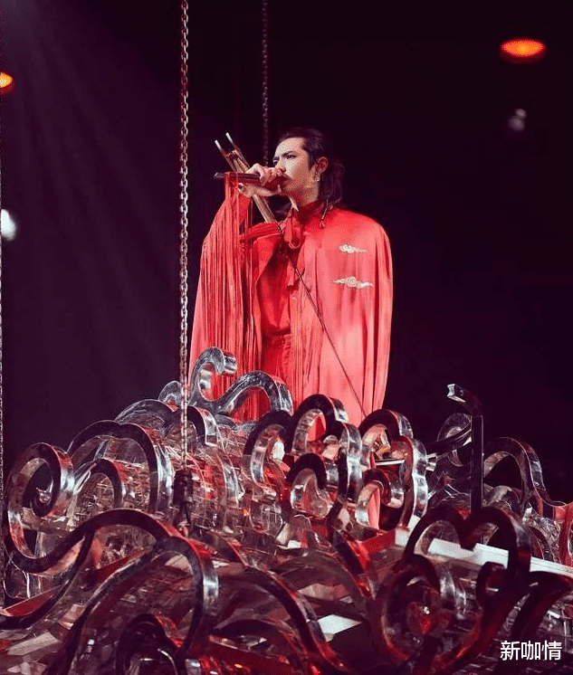 新咖情 最爱赵丽颖的，明明是满眼深情的他