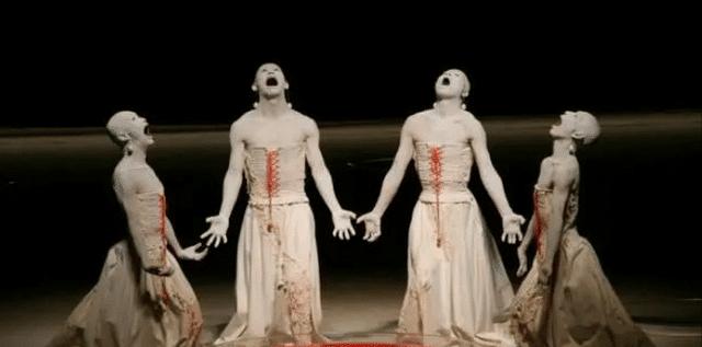 奥运会|钓鱼执法？奥运会马术比赛装饰惹热议，网友：被吓到的不仅是马