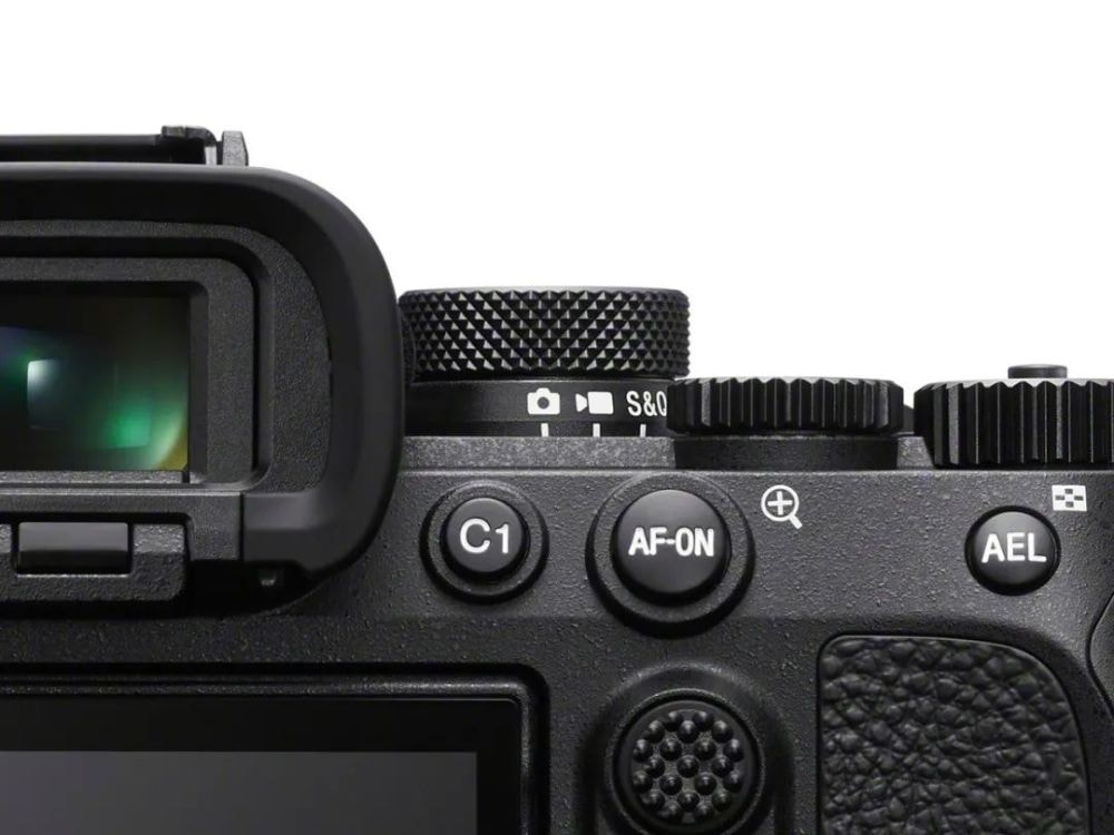 索尼|索尼A7M4是非常优秀的相机，缺点很明显......
