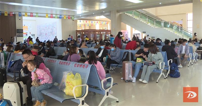 掌上敦煌 “五一”小长假敦煌铁路运输平稳有序