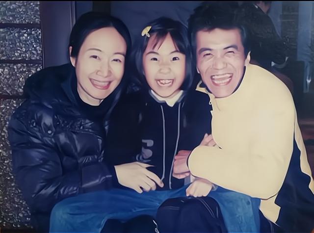 郭昶:妈妈被家暴,他痛打继父,爱妻女难敌病魔,他比想象中强大