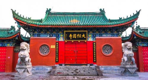 开封 外地人去开封游玩，忍不住“吐槽”，好像来到了“乡村县城”一样