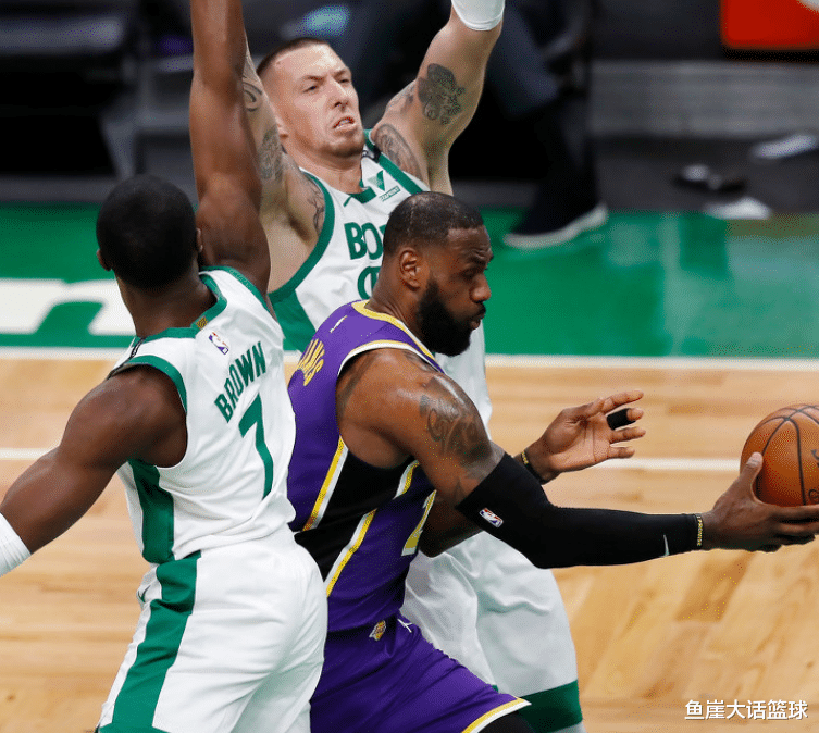 火箭队|NBA最新排名：雄鹿保第三，勇士回前八，独行侠倒第三，火箭紧追前八