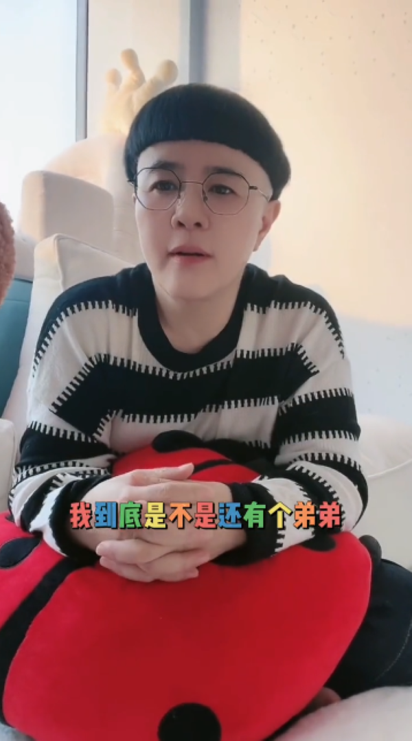 刘纯燕|金龟子回应儿子传闻,晒女儿旧照高情商辟谣,获老公王宁隔空表白