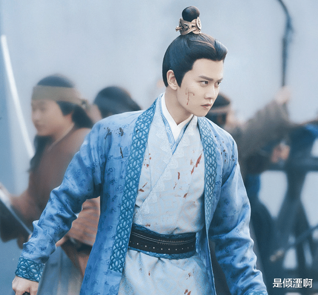 任嘉伦|任嘉伦再度挑战民国剧，或将搭档人气女神李一桐，剧情令人期待！