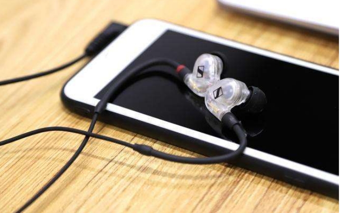 耳机|有线耳机，这几款够酷炫，HIFI音质挑逗你的耳朵