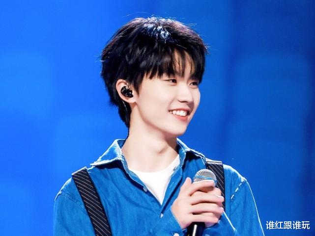 马嘉祺|马嘉祺19岁生日，粉丝撑起排面，队友却只有刘耀文一人卡点祝福？