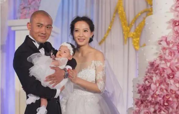 上错花轿嫁对郎|《上错花轿嫁对郎》开播20年：有人翻红，有人做直播，只有他落寞