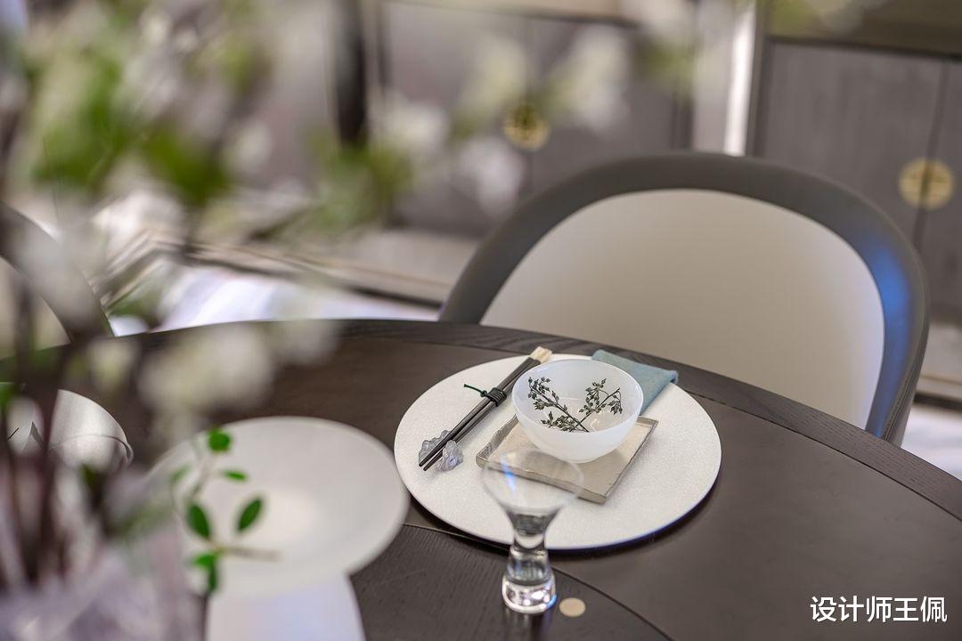 240平大平层结构，用艺术诠释空间，为业主打造灵魂的栖息之所