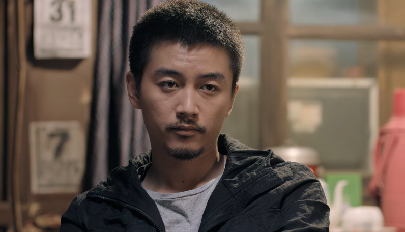 突围|《突围》全员演技过硬，他却遭差评，被指摇头晃脑台词硬挤