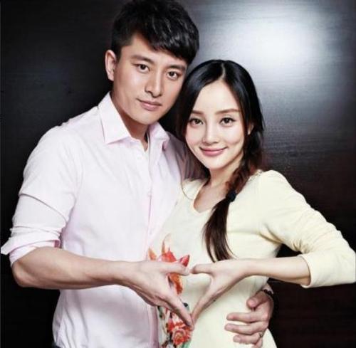 李小璐|李小璐穿半透视装劲舞，疑似想复出被“干哥哥”骗了？