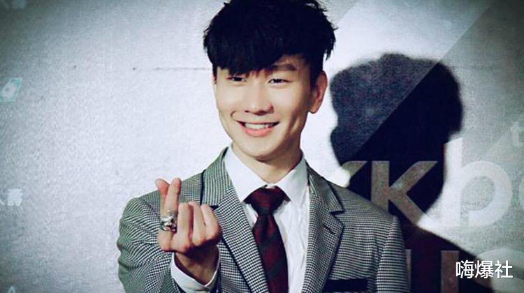 演唱会|他是国内唯一不混娱乐圈歌手，演唱会从不宣传，却每场都一抢而空