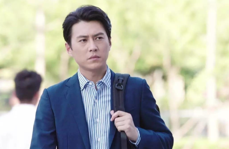 靳东|又一国产“狠剧”将播！靳东携手“古装女神”，我要带妈追剧了