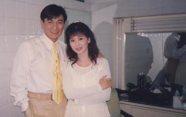 孟庭苇|1995年孟庭苇受邀参加春晚,结果她的一个举动,让其后悔至今