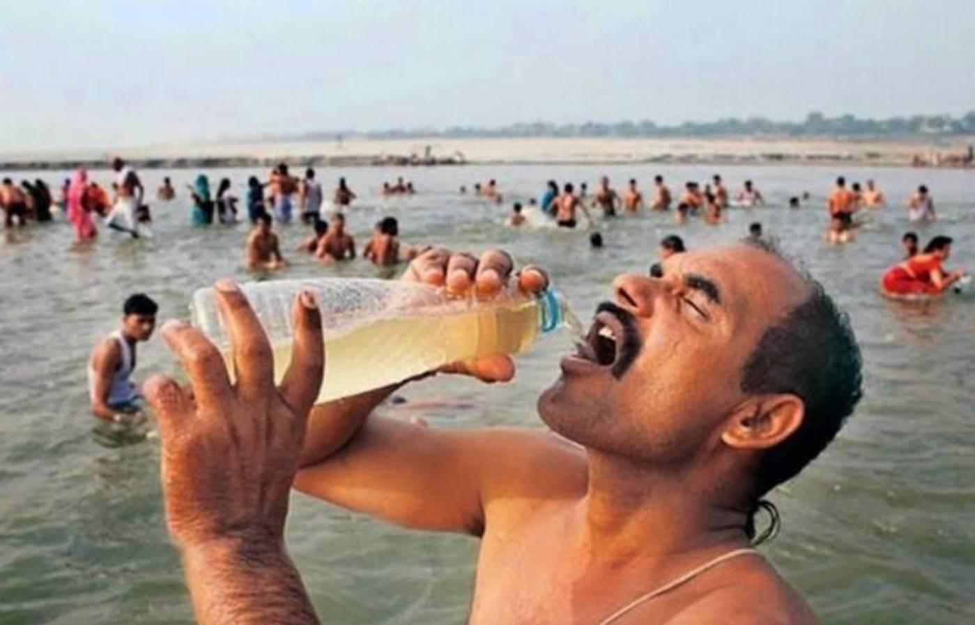 恒河 大便、骨灰、超级细菌！恒河水已严重污染，印度人每天坚持饮用？