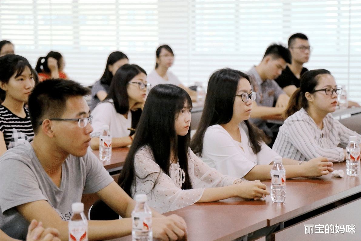 考研|都是985出身，考研生和高考生却待遇大不相同，到底差在哪了？