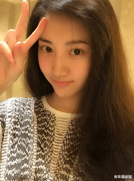 景甜|32岁景甜大方承认整容失败，坦言差点抑郁，修复后悲伤蛙变甜心