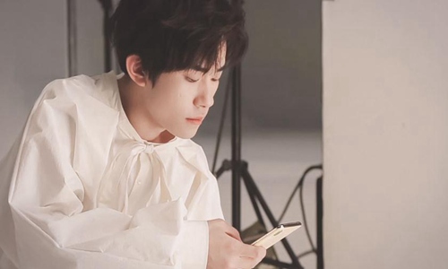 易烊千玺|2022新生代演员大放异彩 四字弟弟易烊千玺成名导宠儿