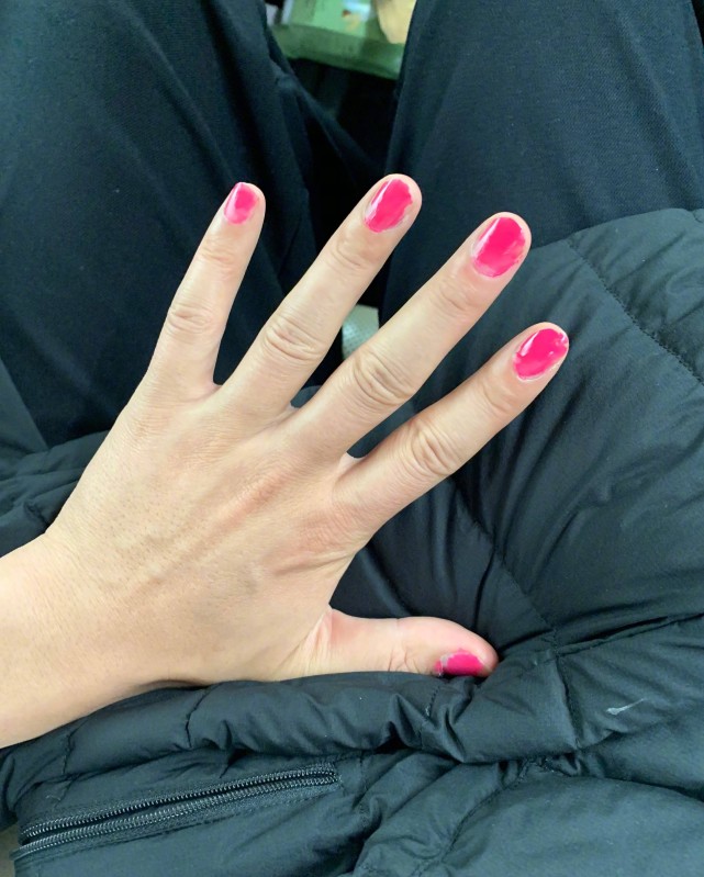 宋雨琦|黄子韬再做新美甲发照炫耀，首晒美甲细节照，我被小拇指美甲设计感动