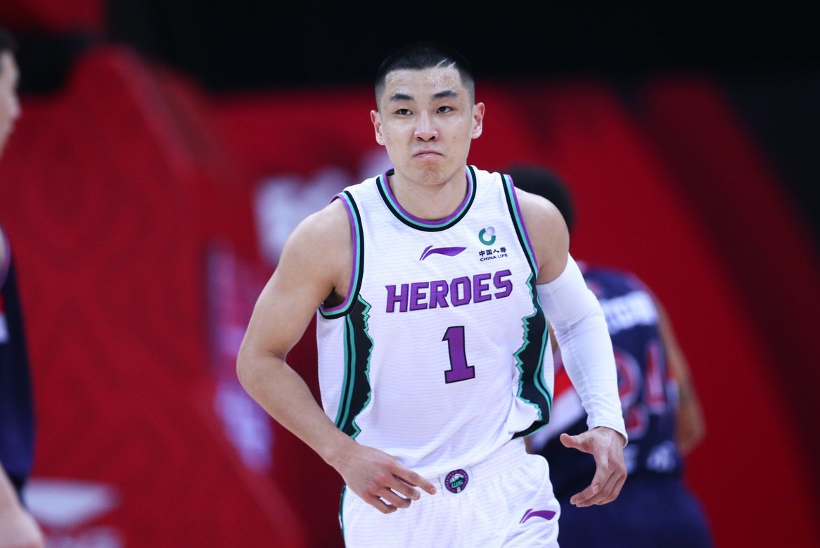 郭艾倫|CBA最強后衛或出爐：胡明軒高居第2，郭艾倫難進前5！