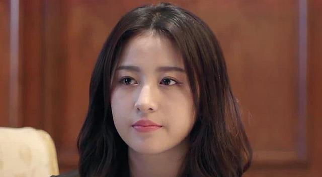 周雨彤|别人变胖是毁容,周雨彤胖20斤后的颜值,网友:韩娱纯欲天花板?