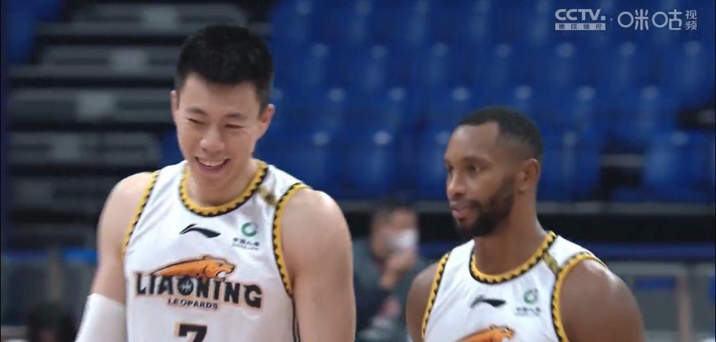 广东男篮|五人得分上双!郭艾伦弗格合砍44分,辽宁男篮115-95大胜广东队