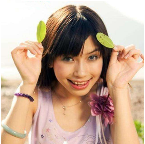 王安宇|女明星“假牙”大PK,谁的嘴巴闭不上,谁的嘴里藏着一套房?