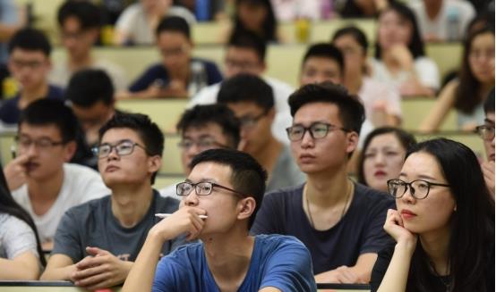 一更育儿|专科生准备“专升本”，四个“重要问题”要提前考虑，别白费力气