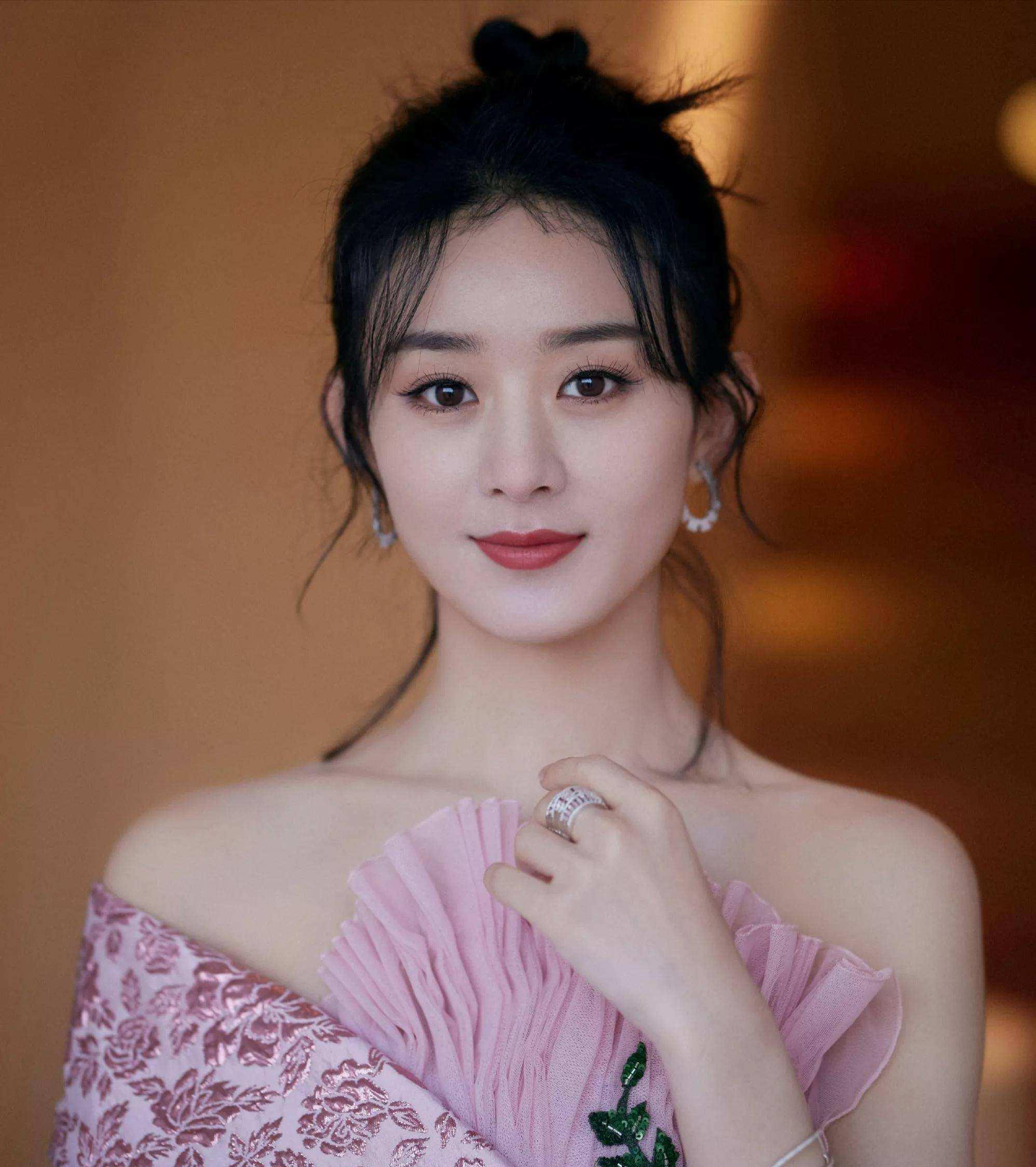 娱乐圈|2022年最值得期待的5部大剧，主演有胡歌、雷佳音、唐嫣和马伊琍