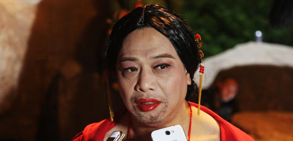 张馨予|饶了观众吧，同样是女扮男装，有人美到失魂，有人丑到惊人