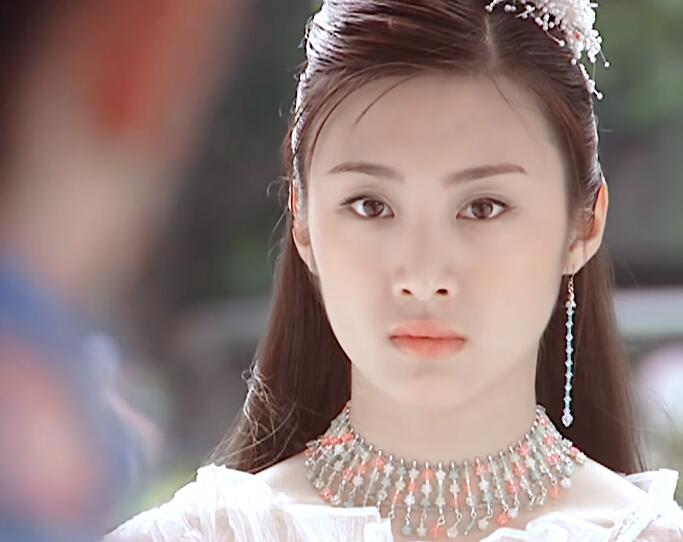 王昭君|没想到啊，童年里那些“白光月”和“心机女配”，竟是一个人演的