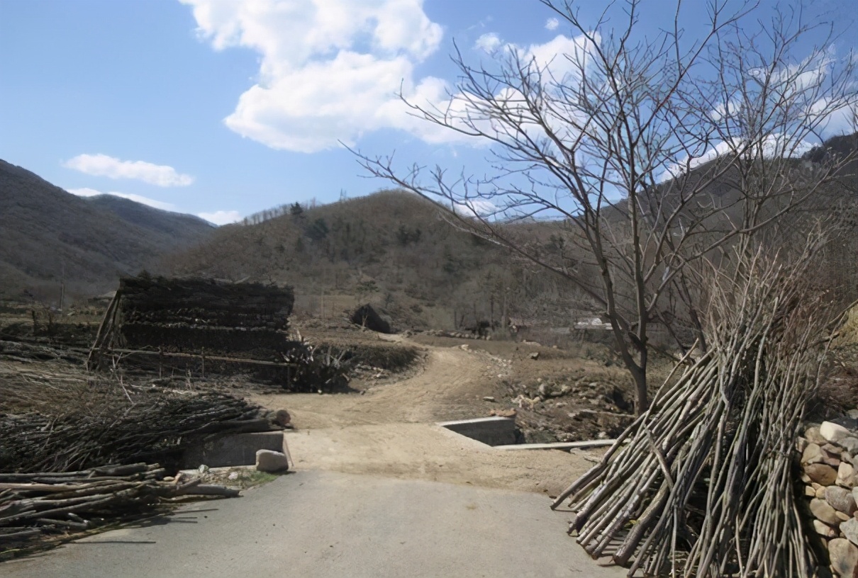 阴魂镇 辽宁的一小镇，它的存在连本地人都不知道，却靠名字吓坏许多人