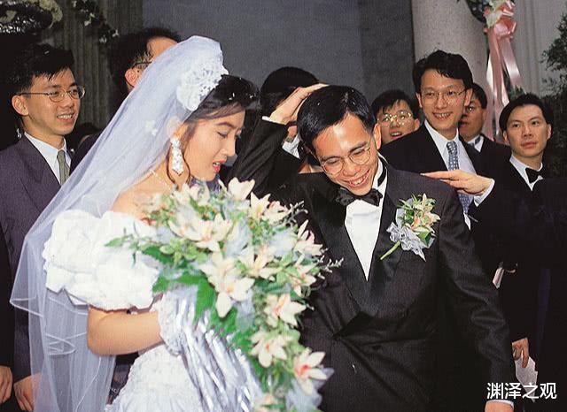 李泽钜 李嘉诚低调的长媳：被李泽钜疯狂追求，婚后为李家改名，连产4子