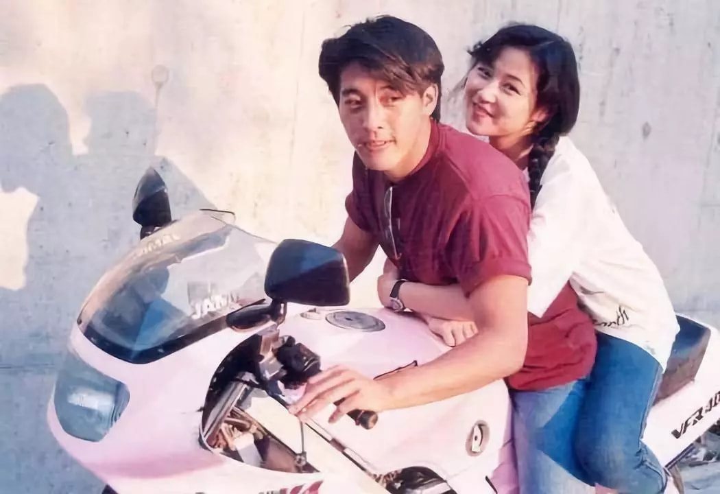 万绮雯|又一港星移居内地，结婚21年却无儿无女：万绮雯真的幸福吗？