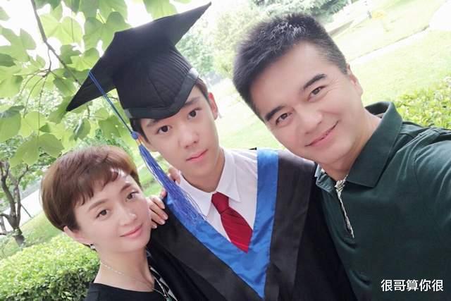 许亚军|张澍出演理想之城，剧中扮演的角色不讨喜，戏外却是许亚军的贤妻