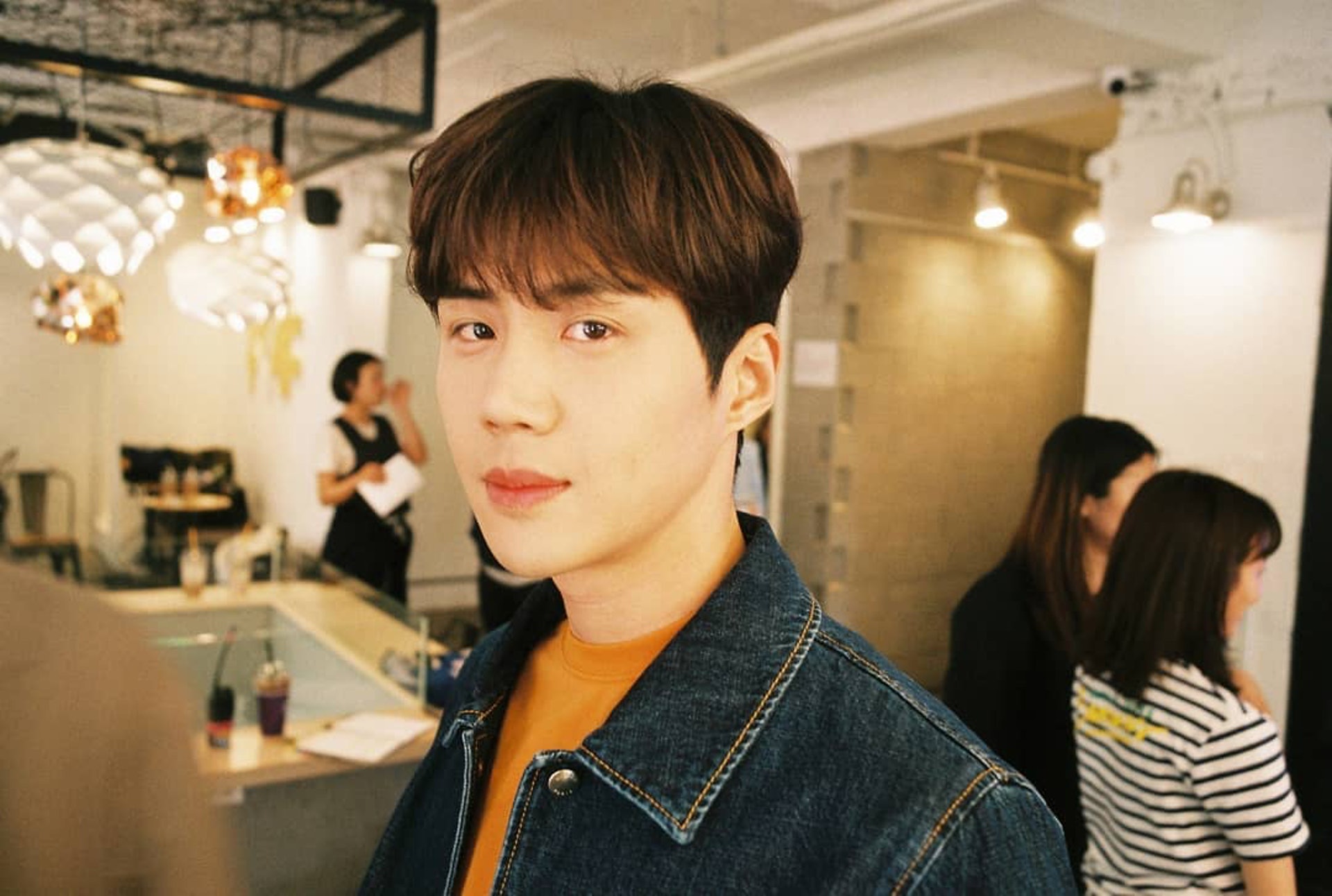 金宣虎|金宣虎私生活风波后，时隔45天首次复工，精神状态不错