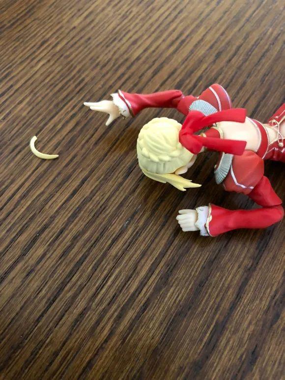 前沿大观察 日本7.1级地震后，宅男晒老婆照哭惨，国内网友却纷纷酸了