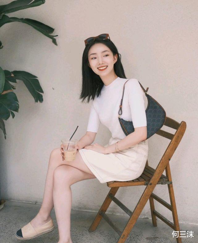 何三沫|夏日穿搭要以简约实用为主，合适的穿搭，能把整个人衬得更有魅力