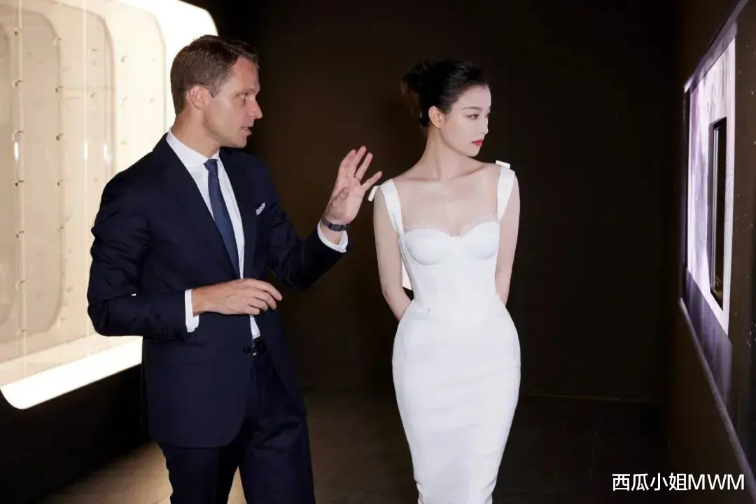 西瓜小姐MWM|什么牌子啊？ | 迪丽热巴、钟楚曦、倪妮不怕撞衫都在穿？