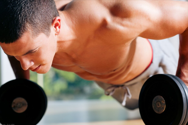 Get健康|长期坚持俯卧撑训练，身体会有哪些变化，你可能会收获这5个益处