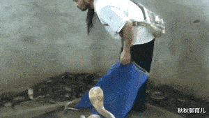 秋秋聊育儿|邻居阿姨把内衣裤都晾在了我窗户上，我该怎么办？