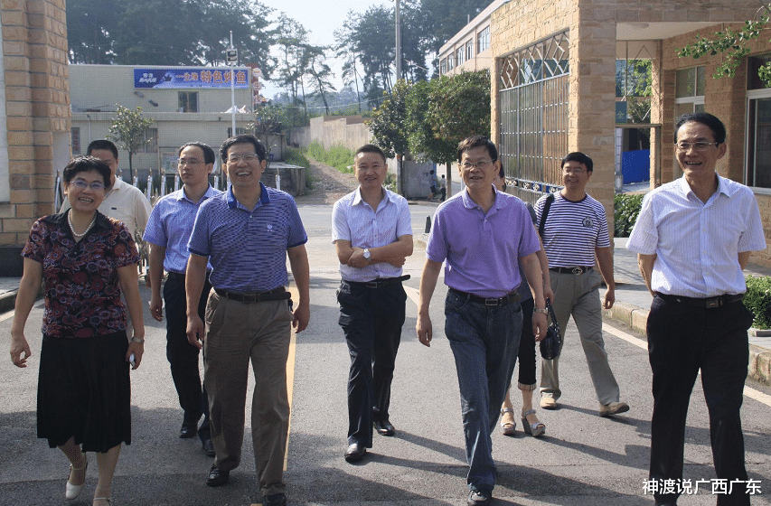 |什么事是你当了领导才明白的?