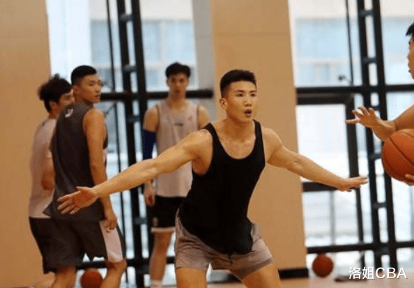 福建男篮|CBA三消息：辽宁小将火速支援，冯莱获队友好评，王翊雄月底复出