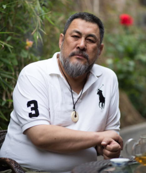 肖浩飞白|“关羽”陆树铭:拒绝跟星爷合作,27年走不出角色,现被网友教育